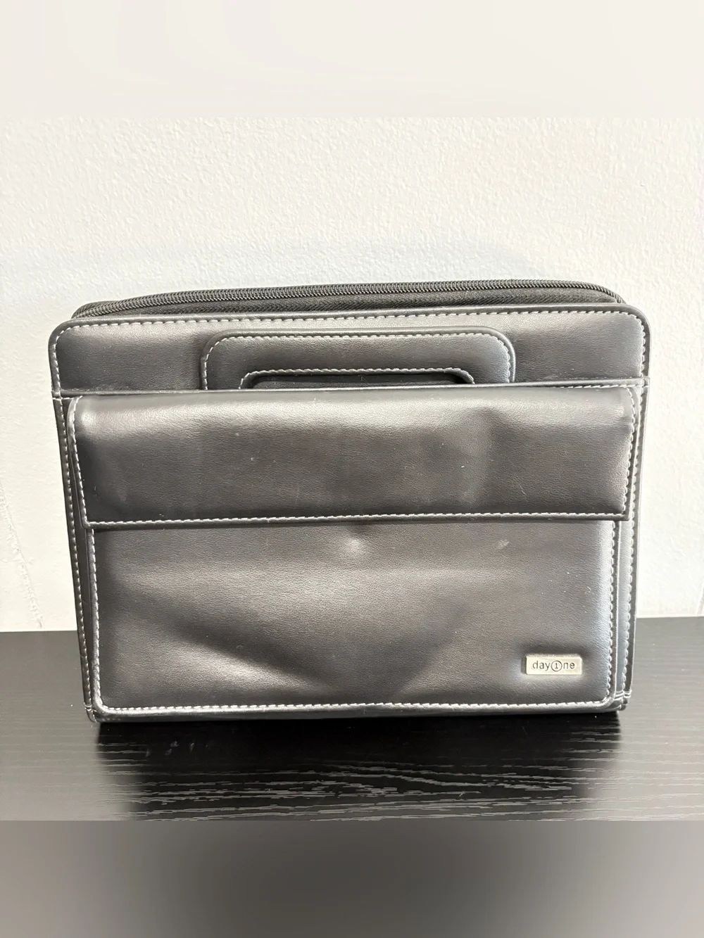 Franklin Covey Day One 7 Ring Black Zip Planner Organizer Carry Handle